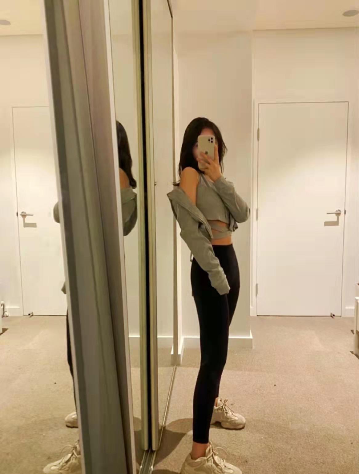拱墅一个清纯长腿妹子，8张全套服务，喜欢玩腿的喜欢服... 第2张