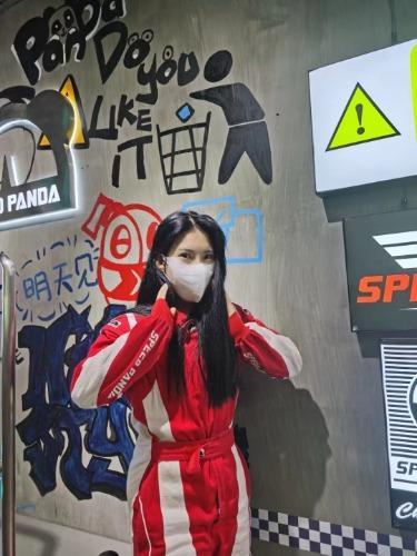 成都小活很出色的少数民族姑娘 第1张