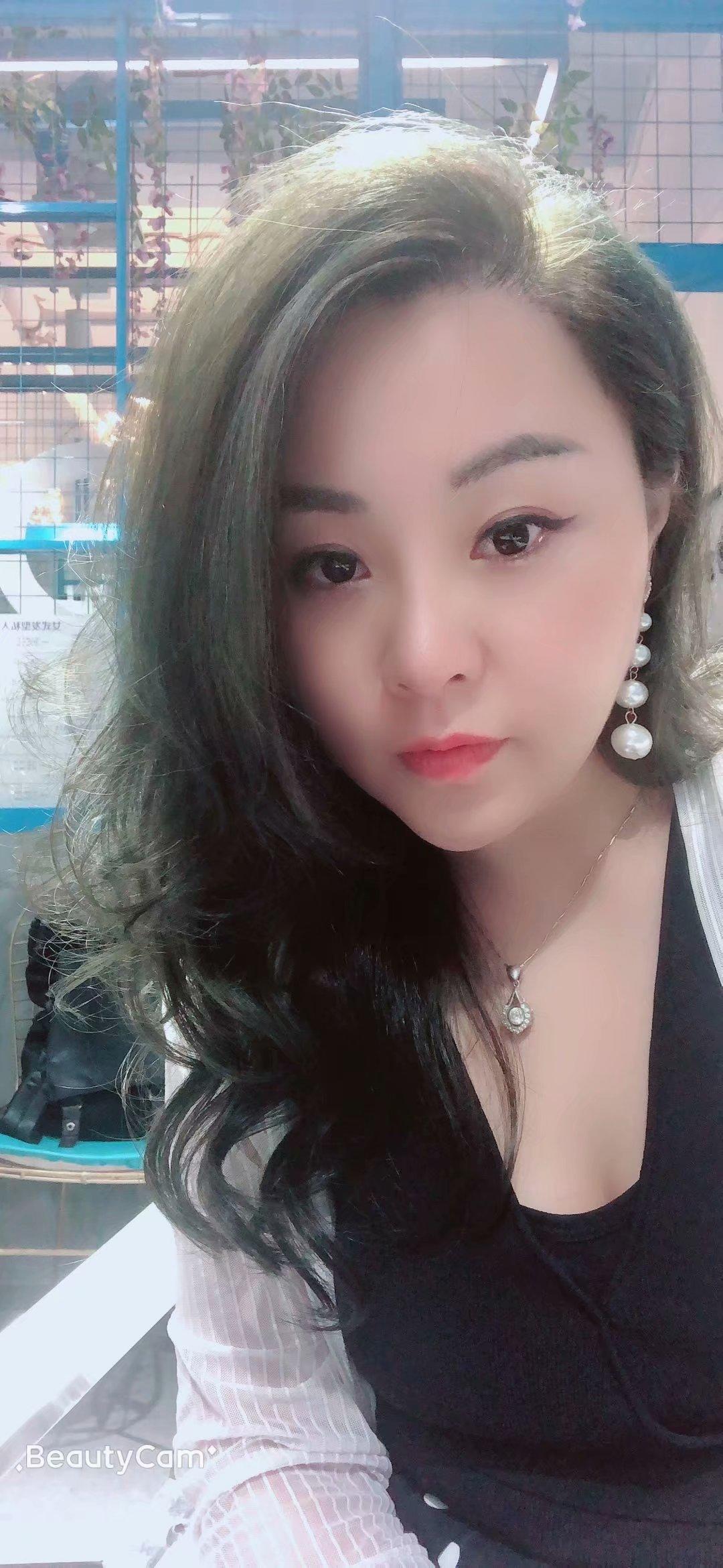 湖里区漂亮湘妹子 第1张