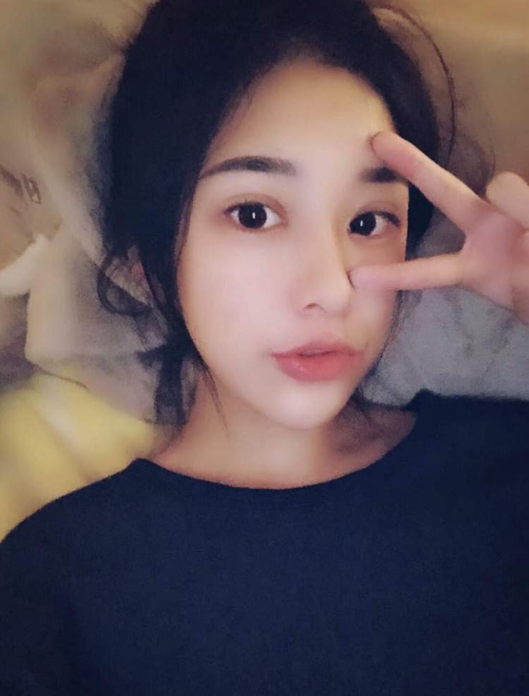 长腿美女性感在线 第1张