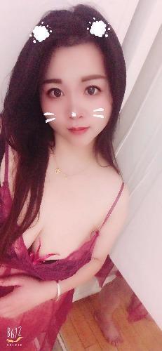 越秀淘金一丰满胸大小桃子 第1张