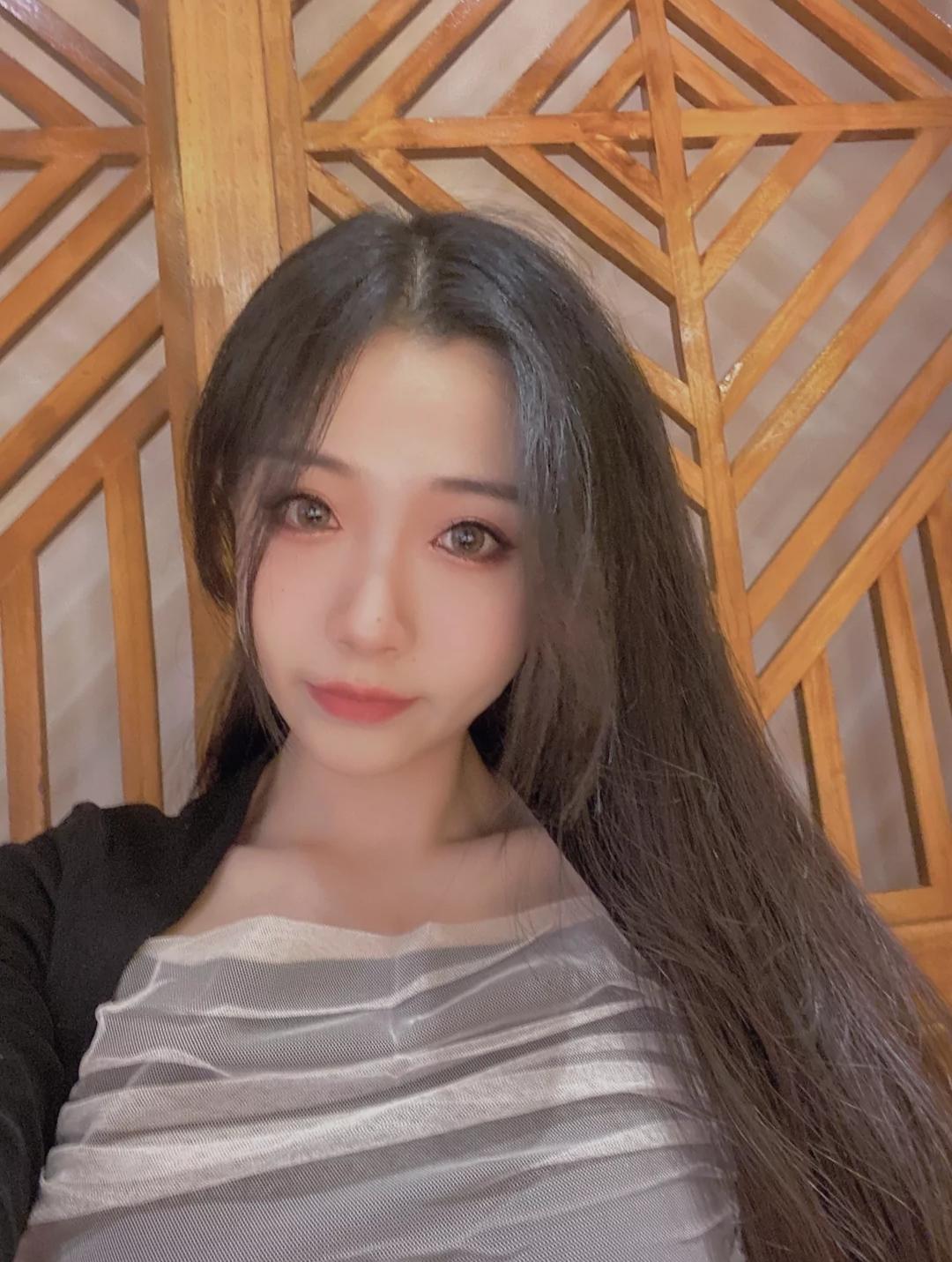 火爆兼职妹子百里冰 第2张