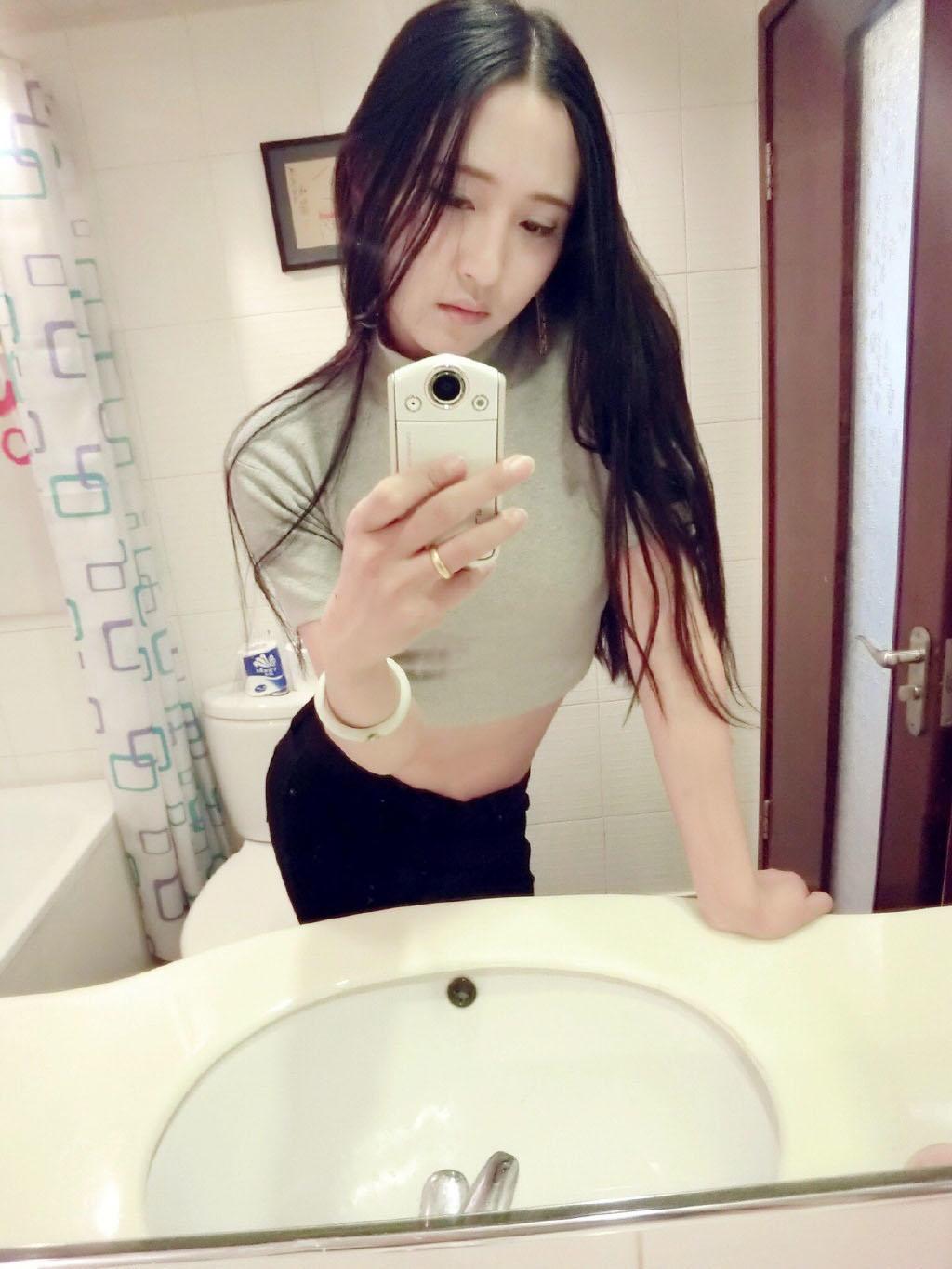 验证个兼职的小姐姐腿长皮肤白 第3张