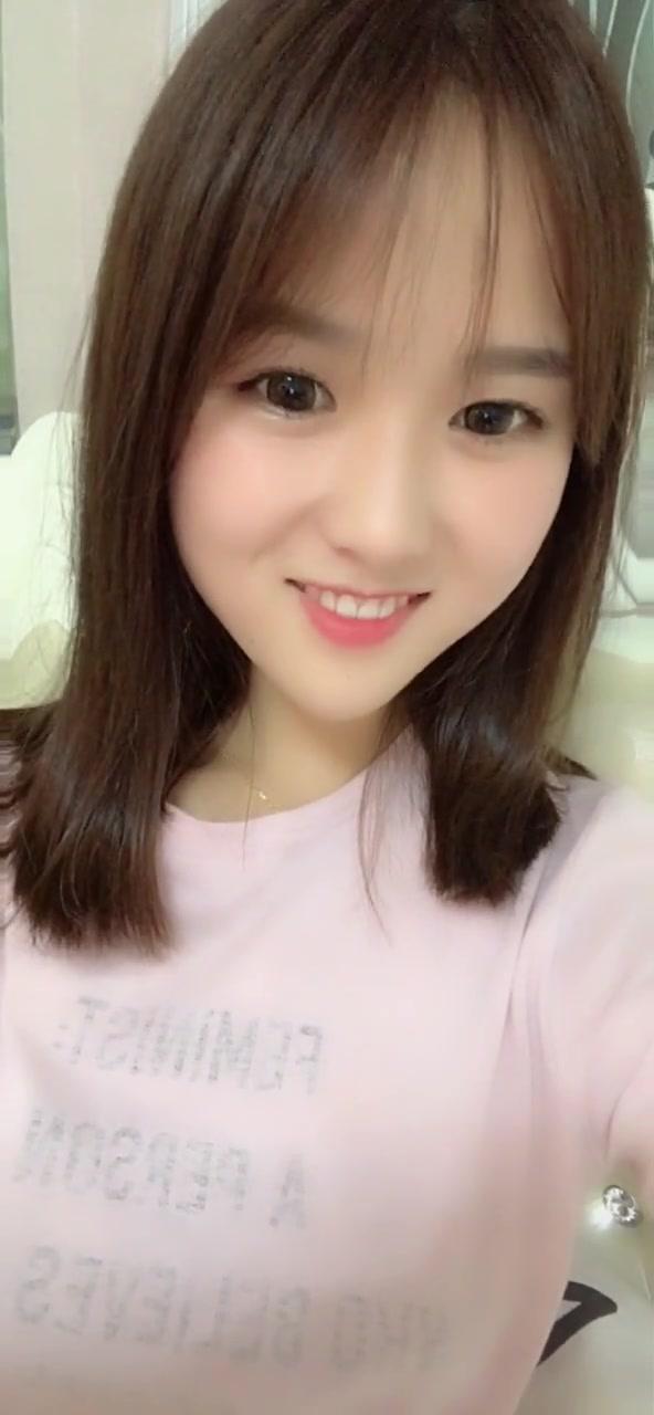 体验云城的乖乖女小彩，气质不错，小清新 第1张
