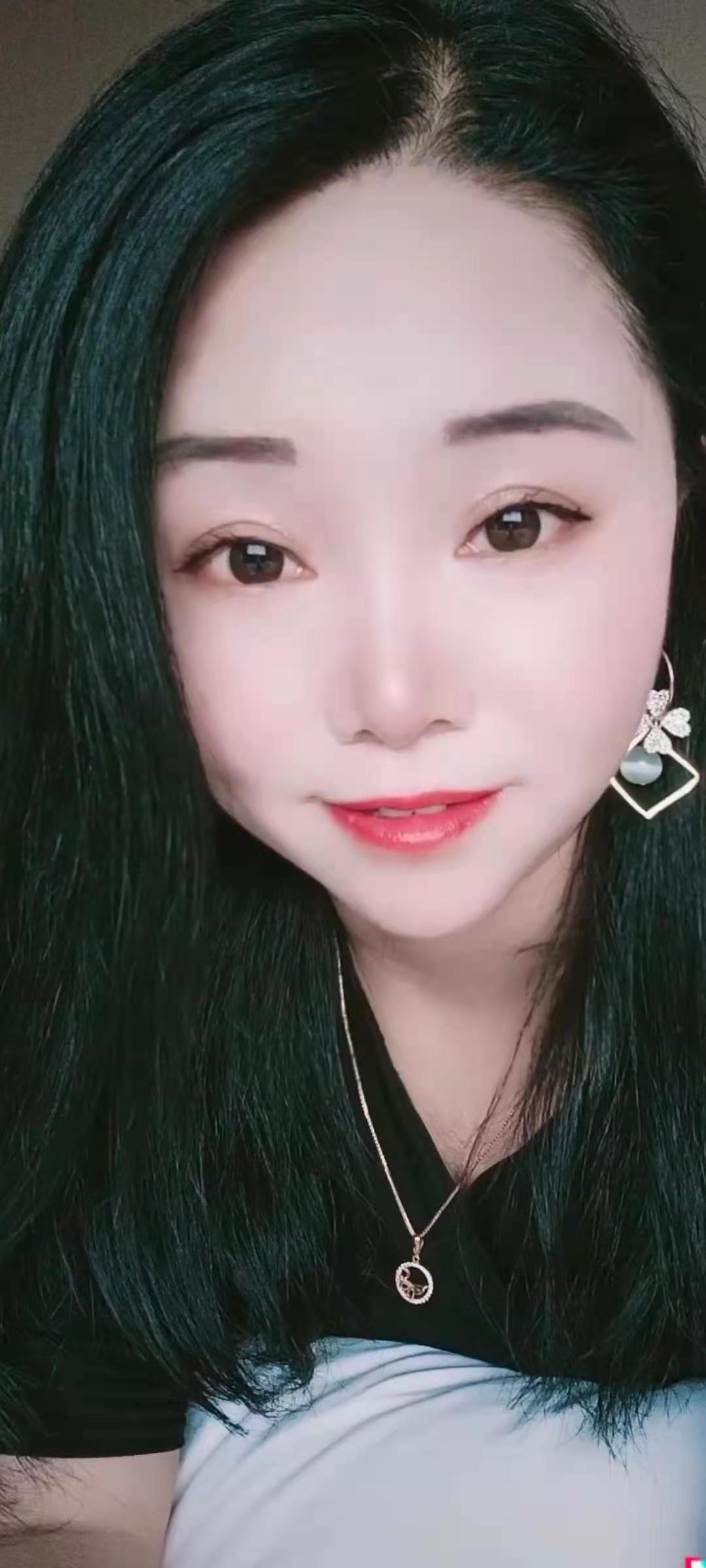 长腿翘臀杭州妹儿 第2张