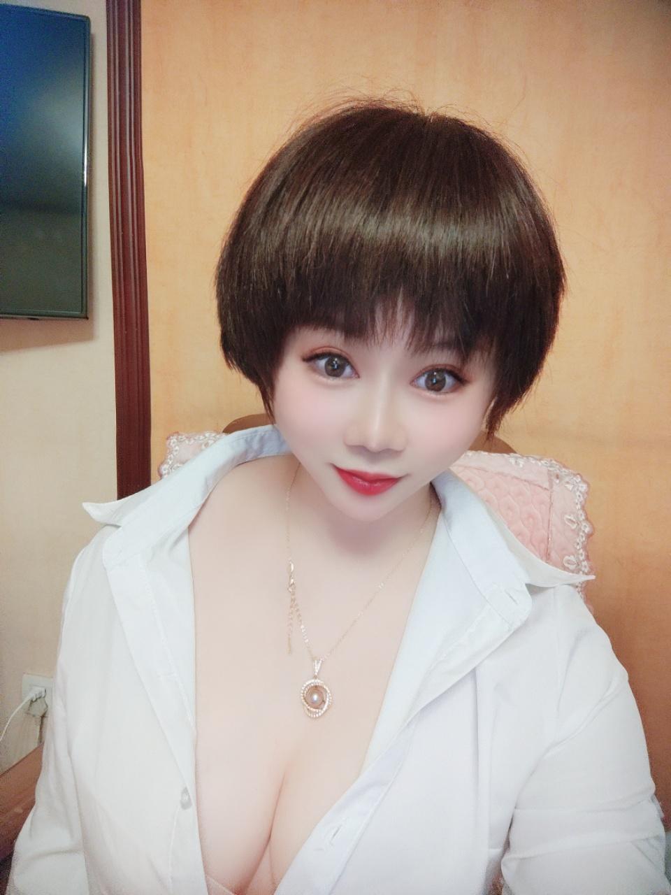 分享个人兼职,仅援交一个月!!舌吻大波一线逼 第3张