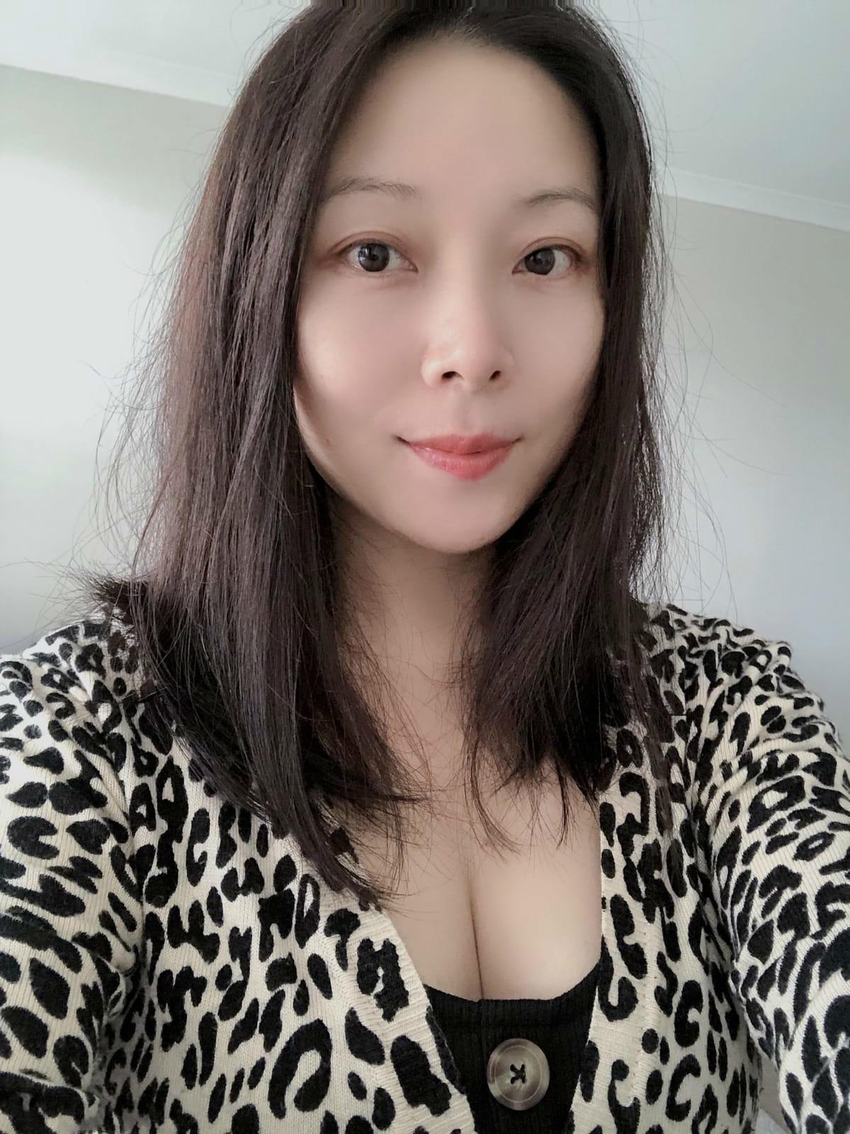 徐汇验证风韵十足的东北少妇 第1张