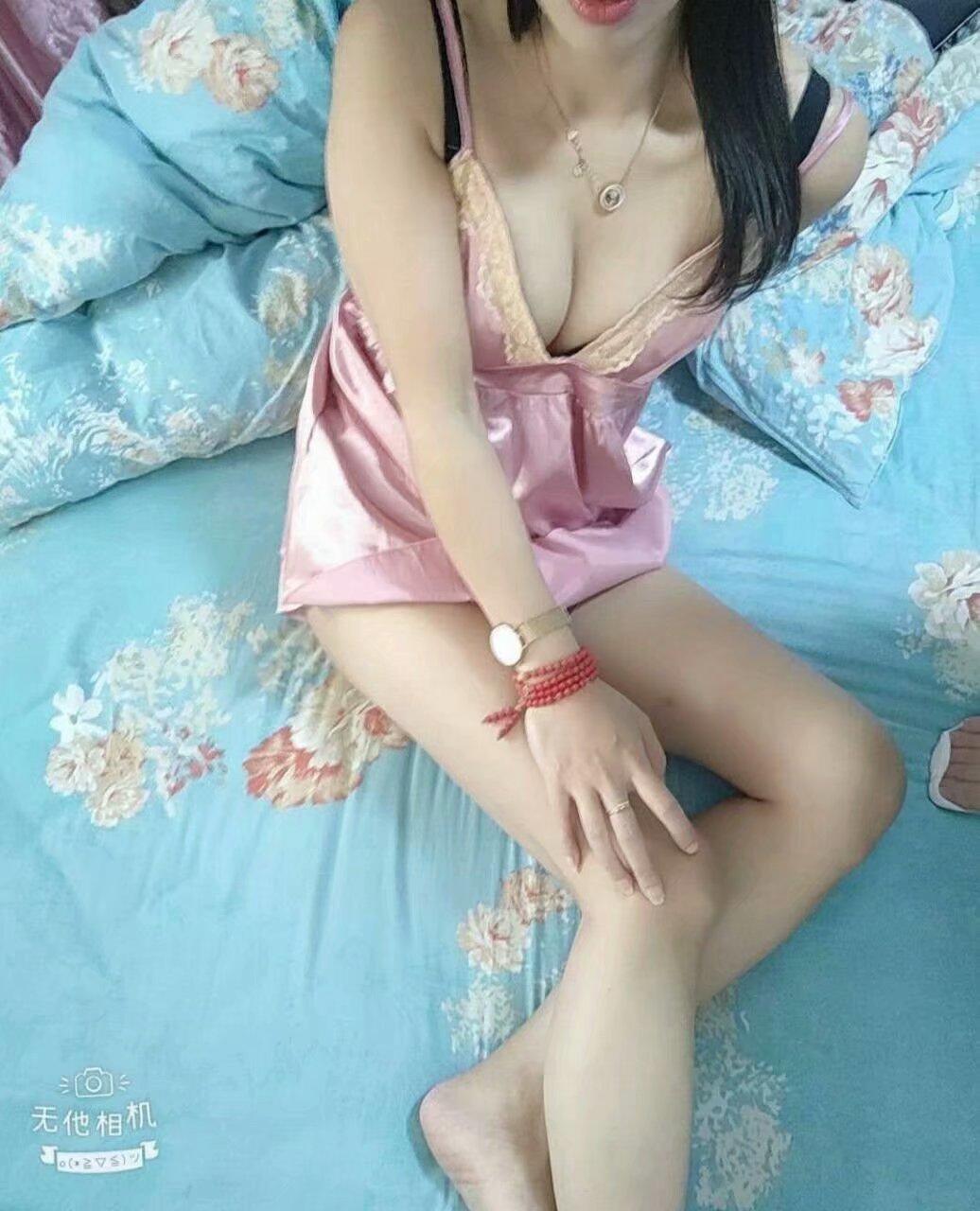 望京家乐福附近,帝都风情鸣凤,胸大活好 第1张