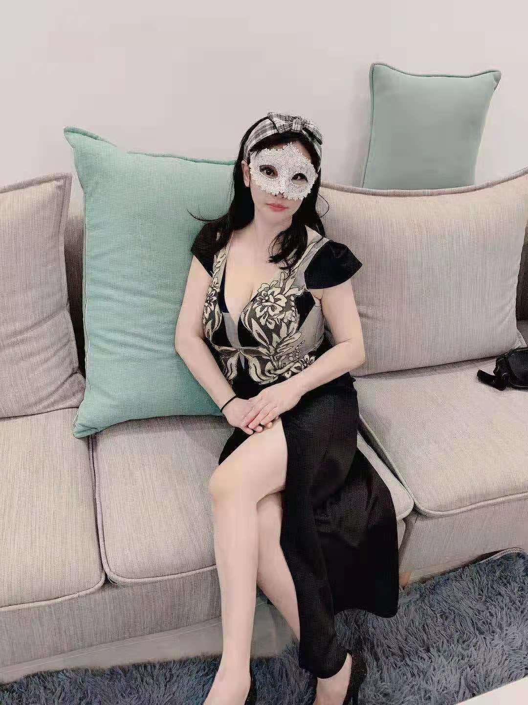 推荐一个性价比无敌的半套美女第二弹 第4张