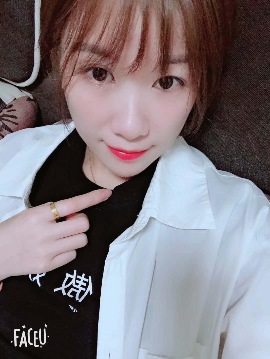 漂亮女友川妹子，真诚温柔服务好！ 第2张